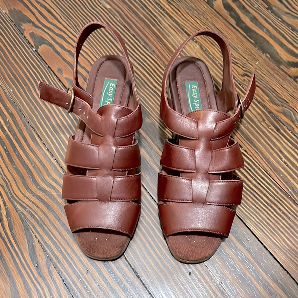 Women’s Brown Leather Sandals